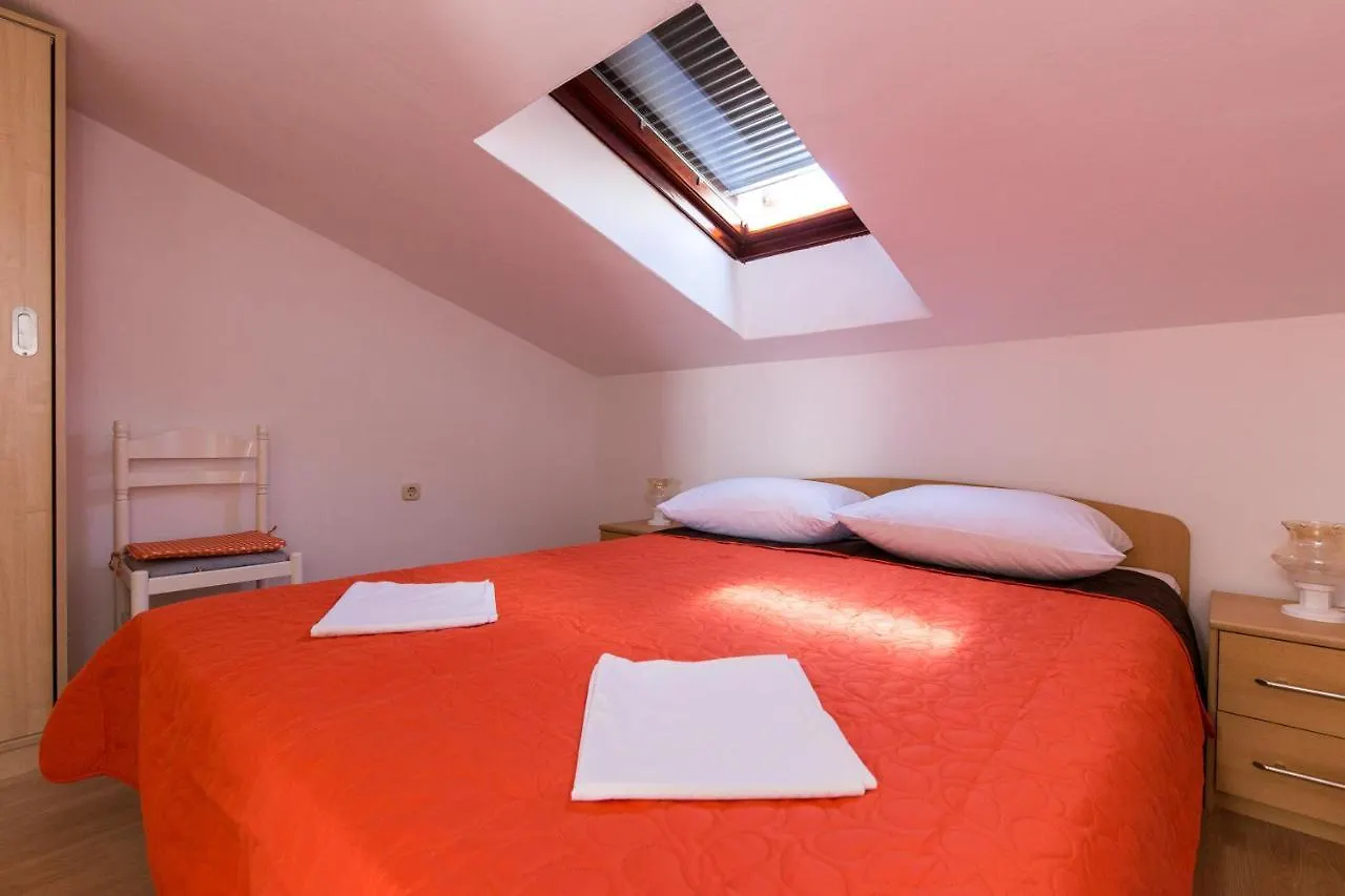 Apartment & Rooms Ivica Krk Town