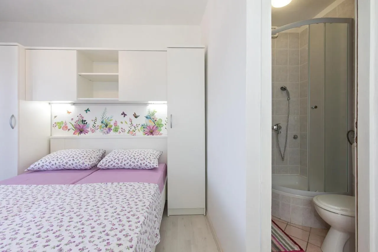 Penzion Apartment & Rooms Ivica Krk Town